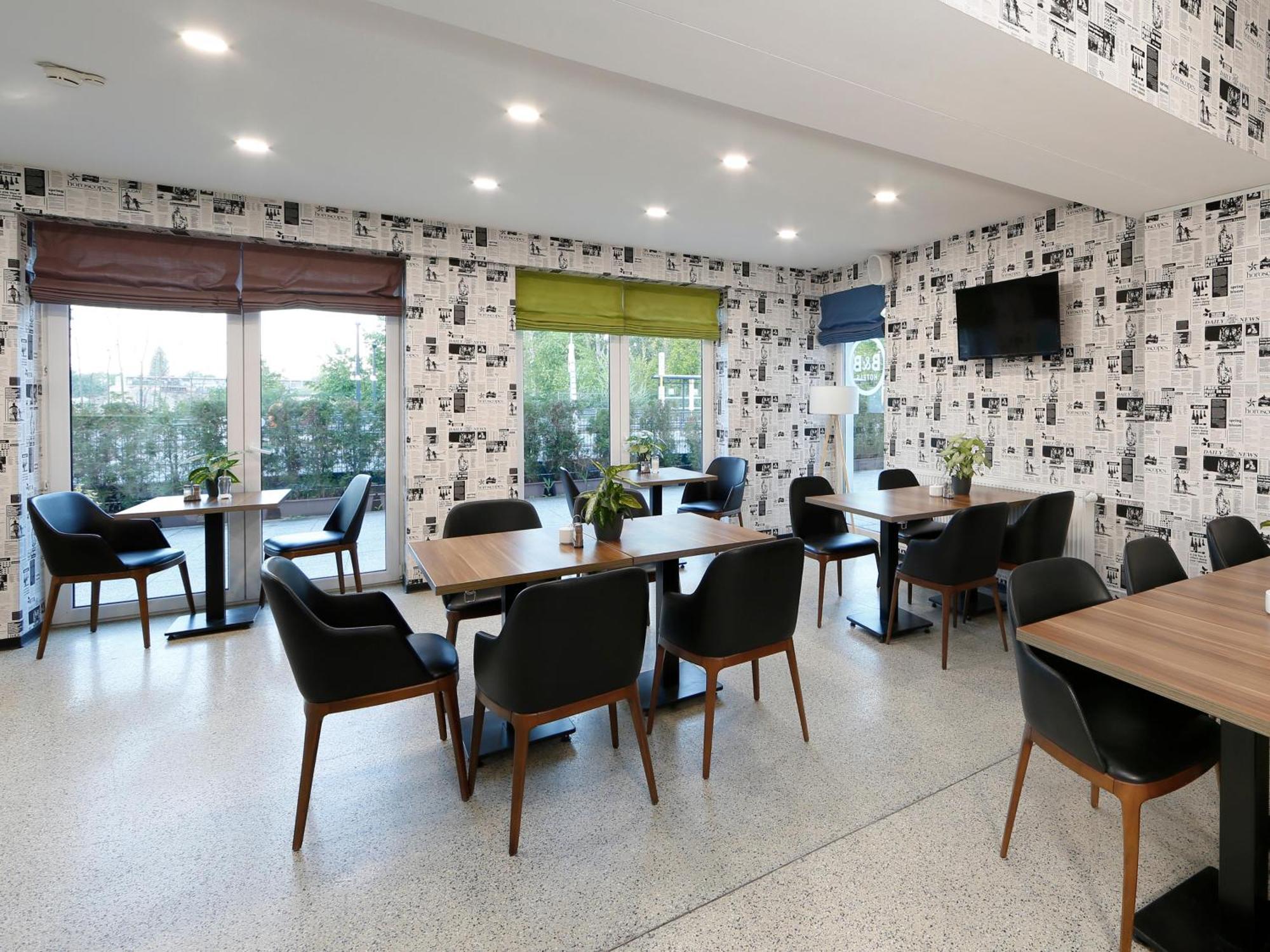 IBB Hotel Berlin-Airport Buitenkant foto