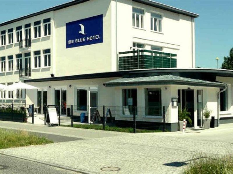 IBB Hotel Berlin-Airport Buitenkant foto